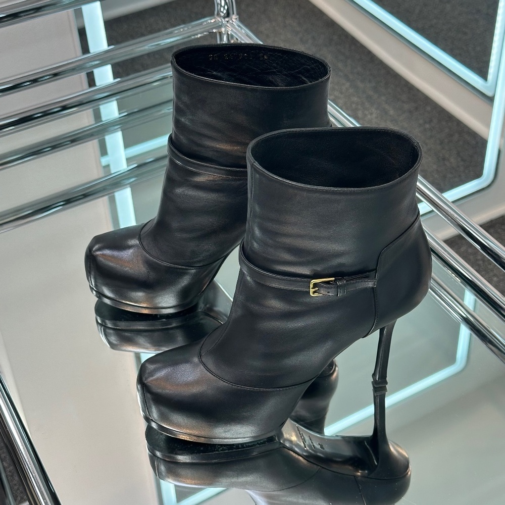 Saint Laurent Bootie